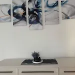 Modern House 펜션 프루이