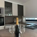 Modern House 프루이