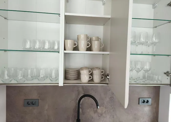 Modern House بيت للعطل